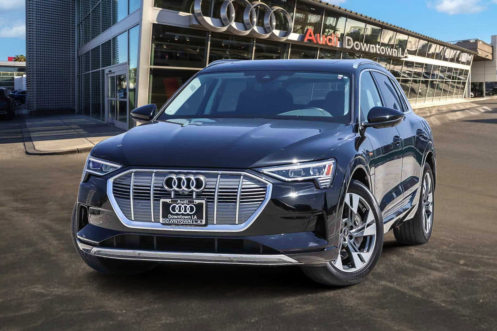 Used 2023 Audi e-tron Premium Plus w/ Premium Plus Package