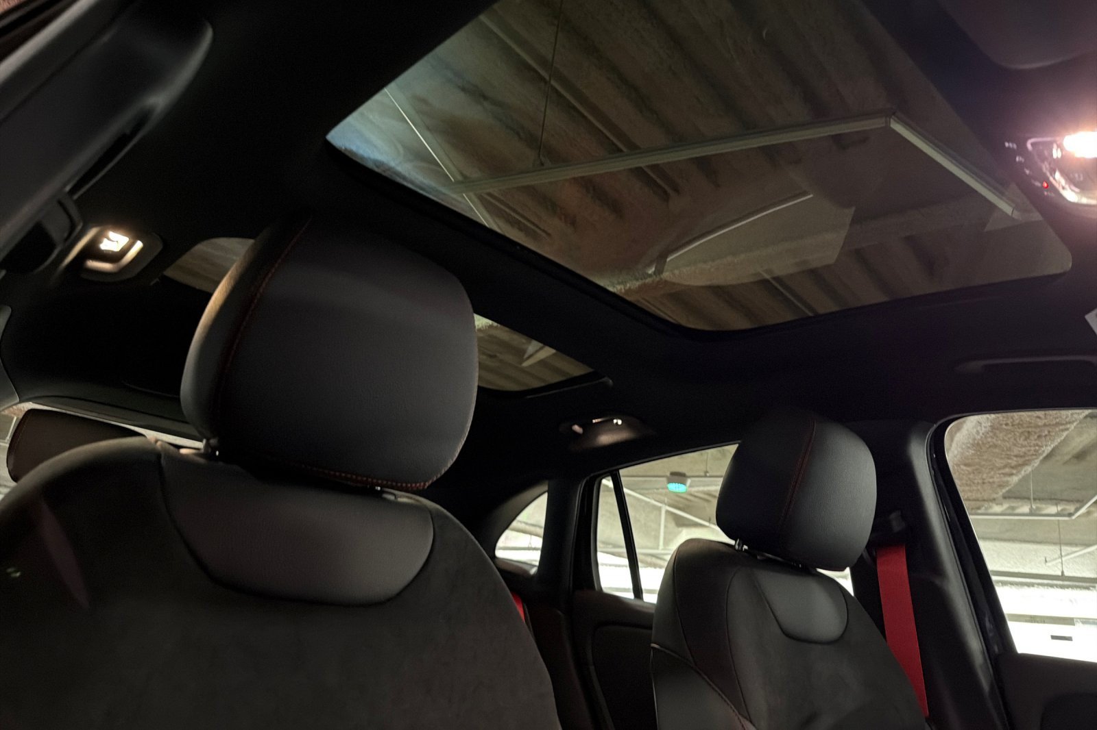 New 2026 Mercedes-Benz GLA 35 AMG 4MATIC image 16