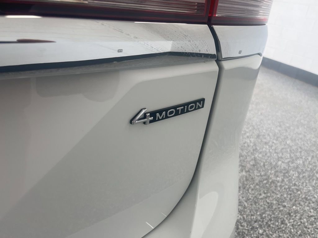 Certified 2025 Volkswagen Atlas SE AWD/4WD image 5