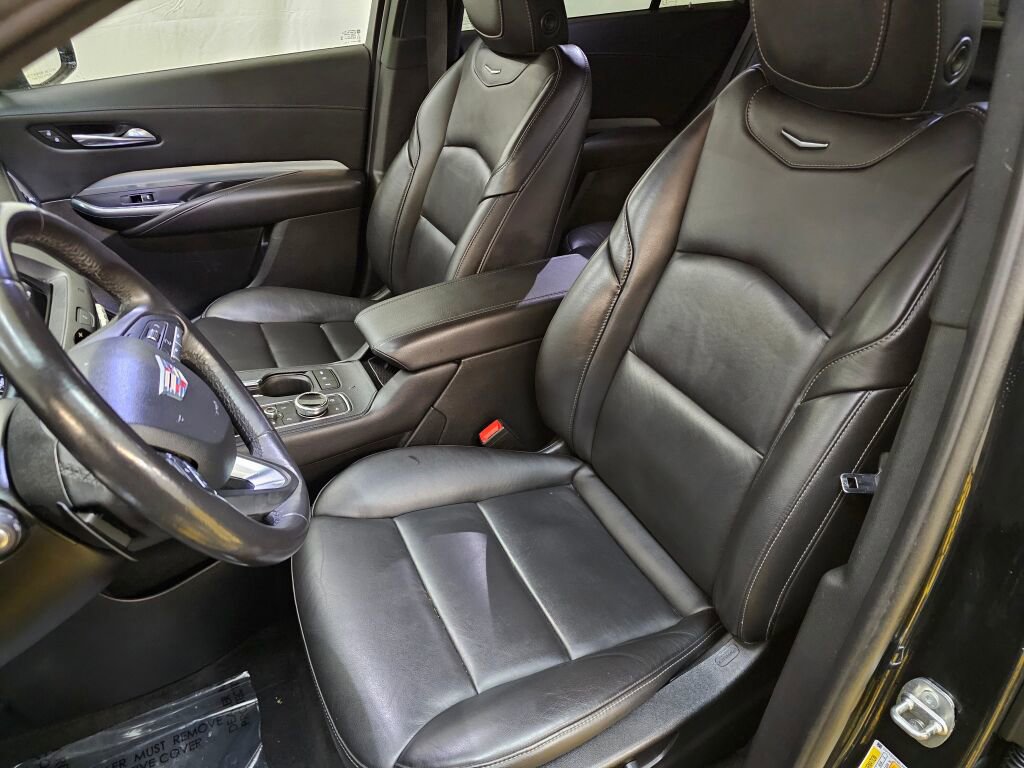 Used 2020 Cadillac XT4 Premium Luxury AWD/4WD image 22