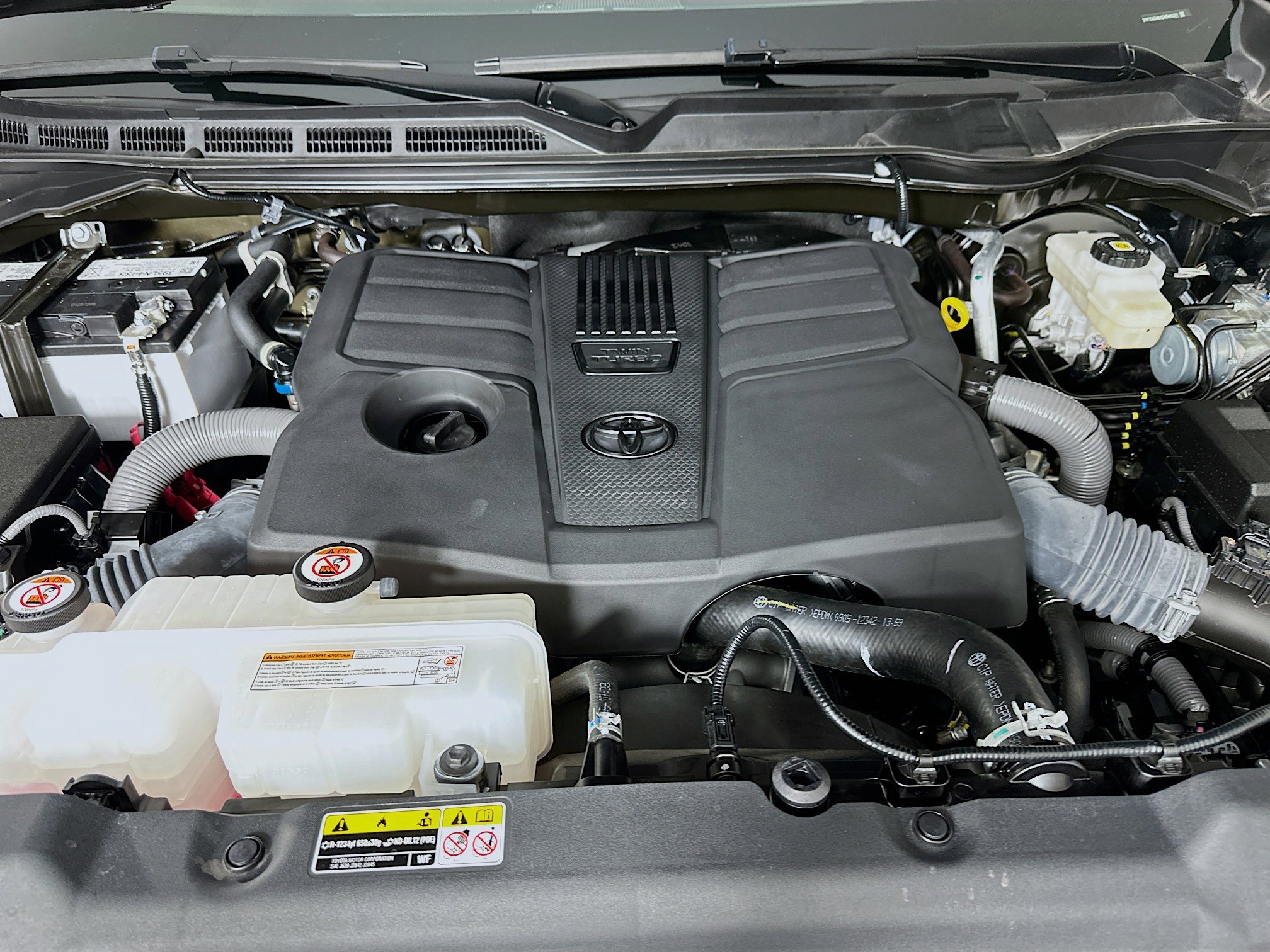 Used 2025 Toyota Tundra Limited image 34