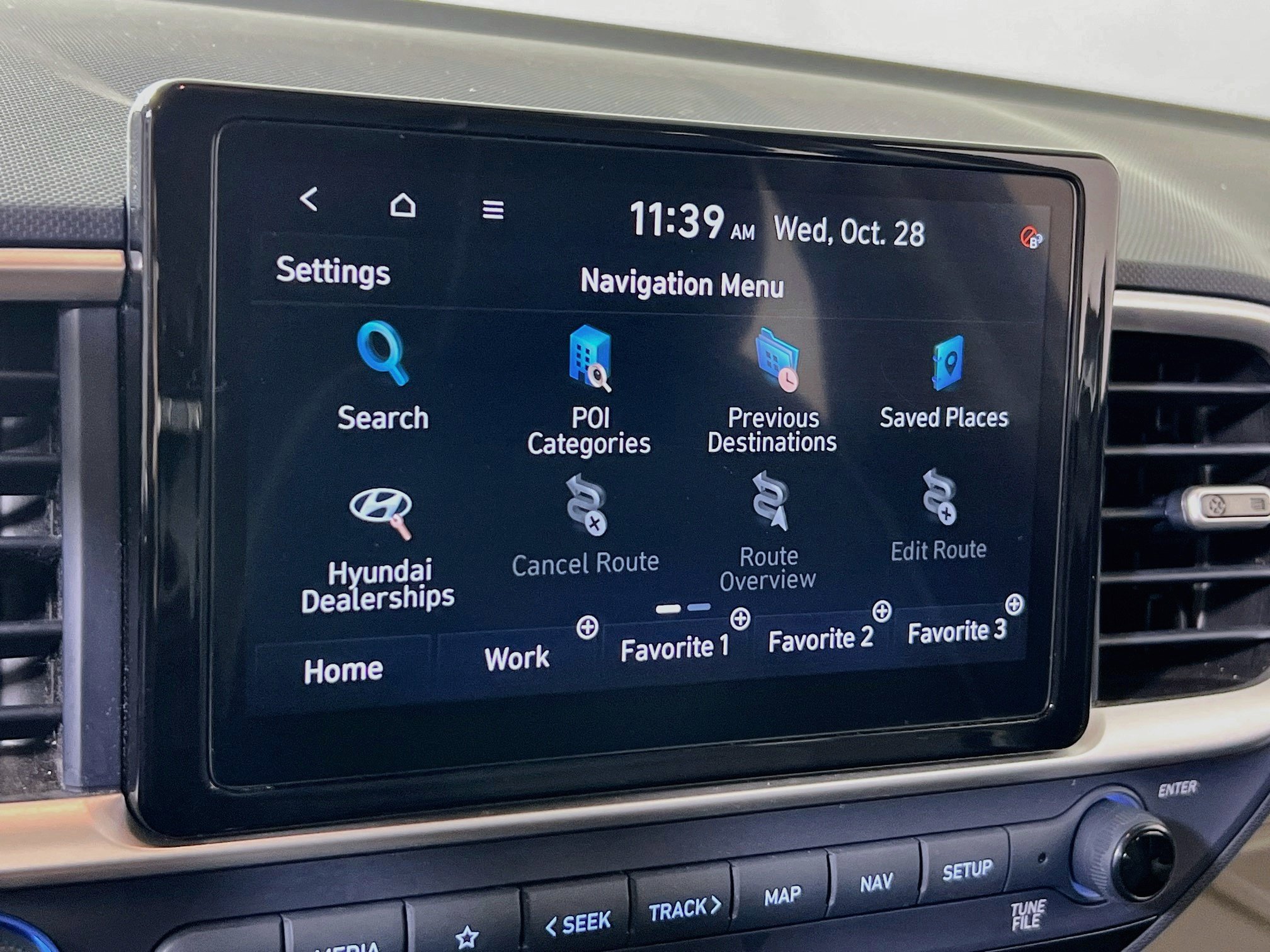 Used 2023 Hyundai Venue Limited w/ Cargo Package FWD image 13