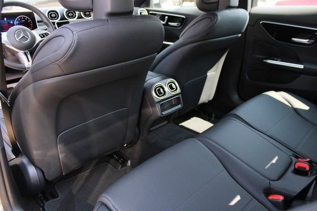 New 2025 Mercedes-Benz C 300 4MATIC Sedan image 32