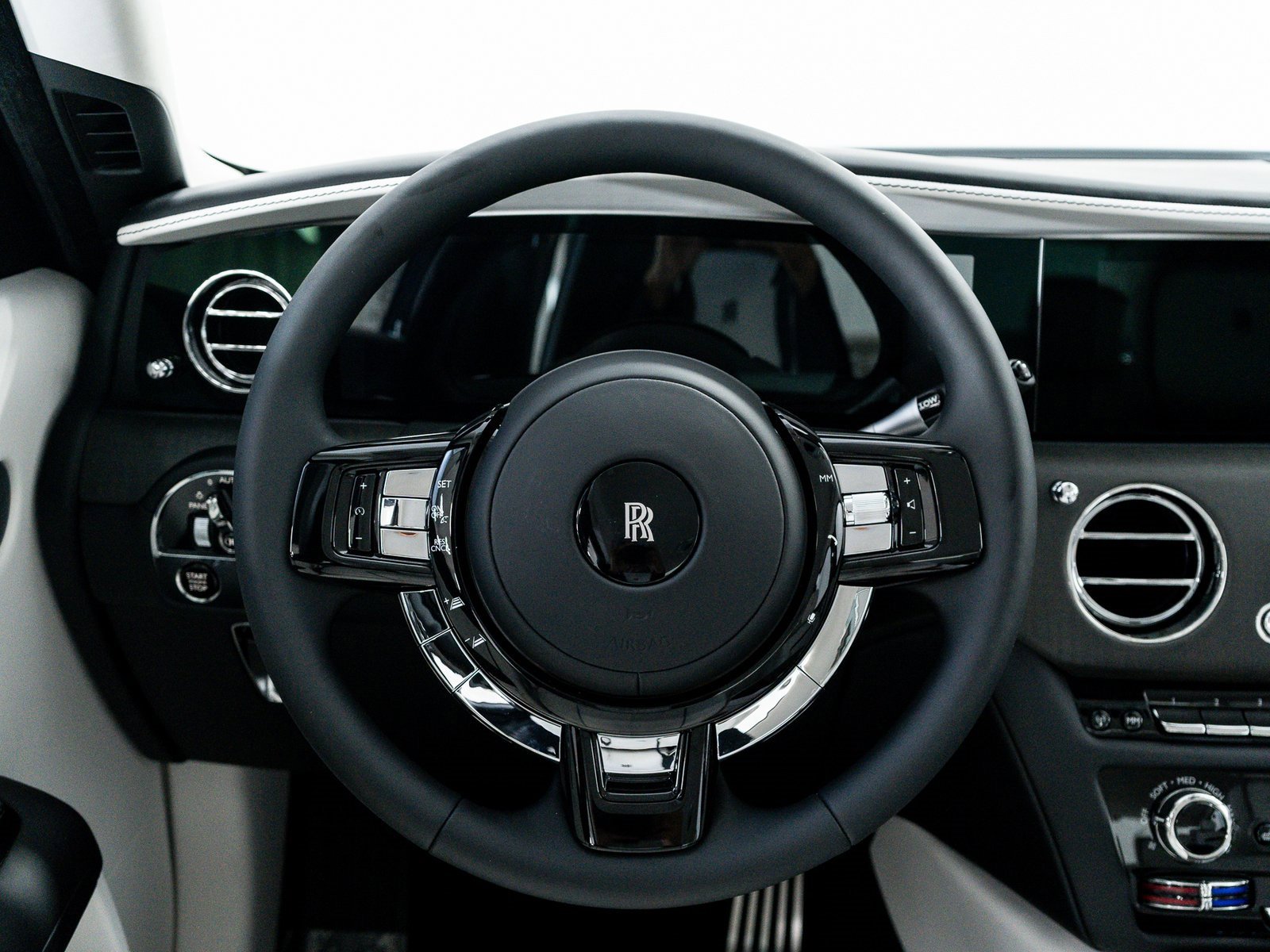 New 2025 Rolls-Royce Ghost image 37
