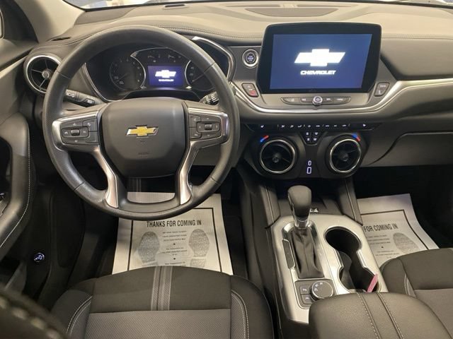 Used 2024 Chevrolet Blazer LT w/ Convenience Package FWD image 2