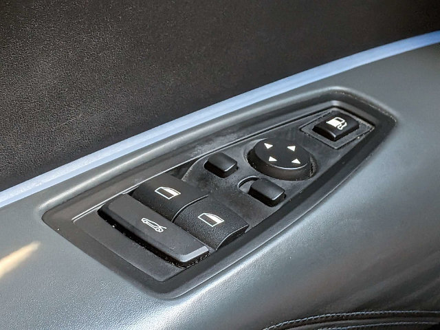 Used 2016 BMW i8 AWD/4WD image 27