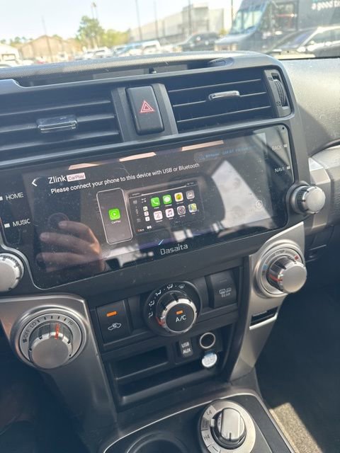 Used 2018 Toyota 4Runner SR5 Premium image 11