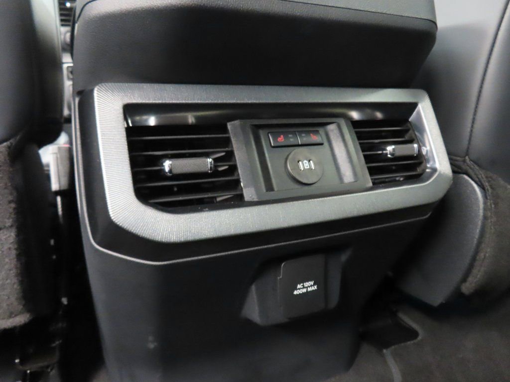 Used 2025 Ford F250 4x4 Crew Cab Super Duty image 13