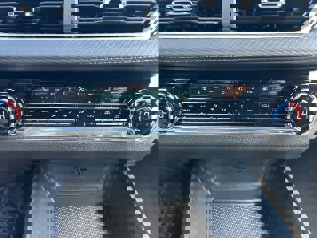 New 2026 Chevrolet Equinox LT w/ Convenience Package II image 14