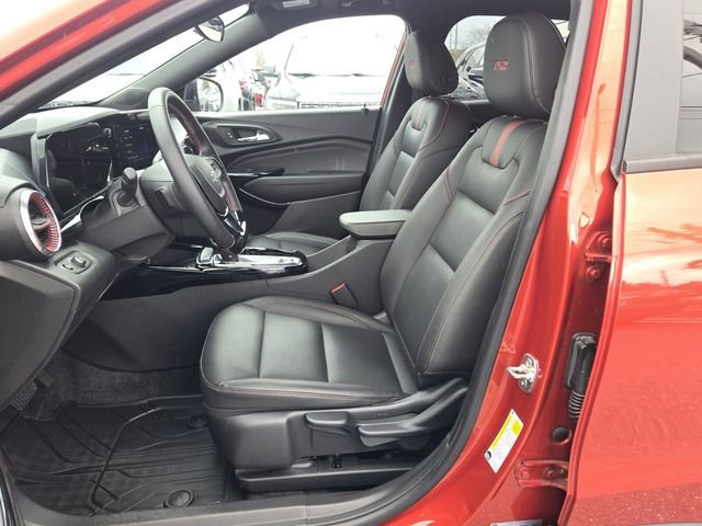 Used 2024 Chevrolet Trax RS w/ Sunroof Package image 12