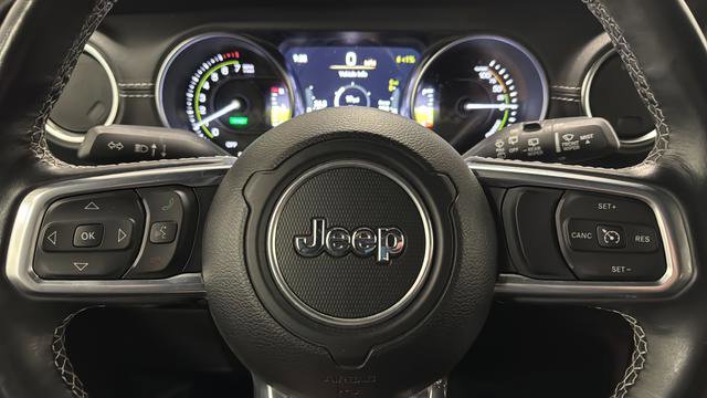 Used 2022 Jeep Wrangler Unlimited Sahara w/ Cold Weather Group AWD/4WD image 15