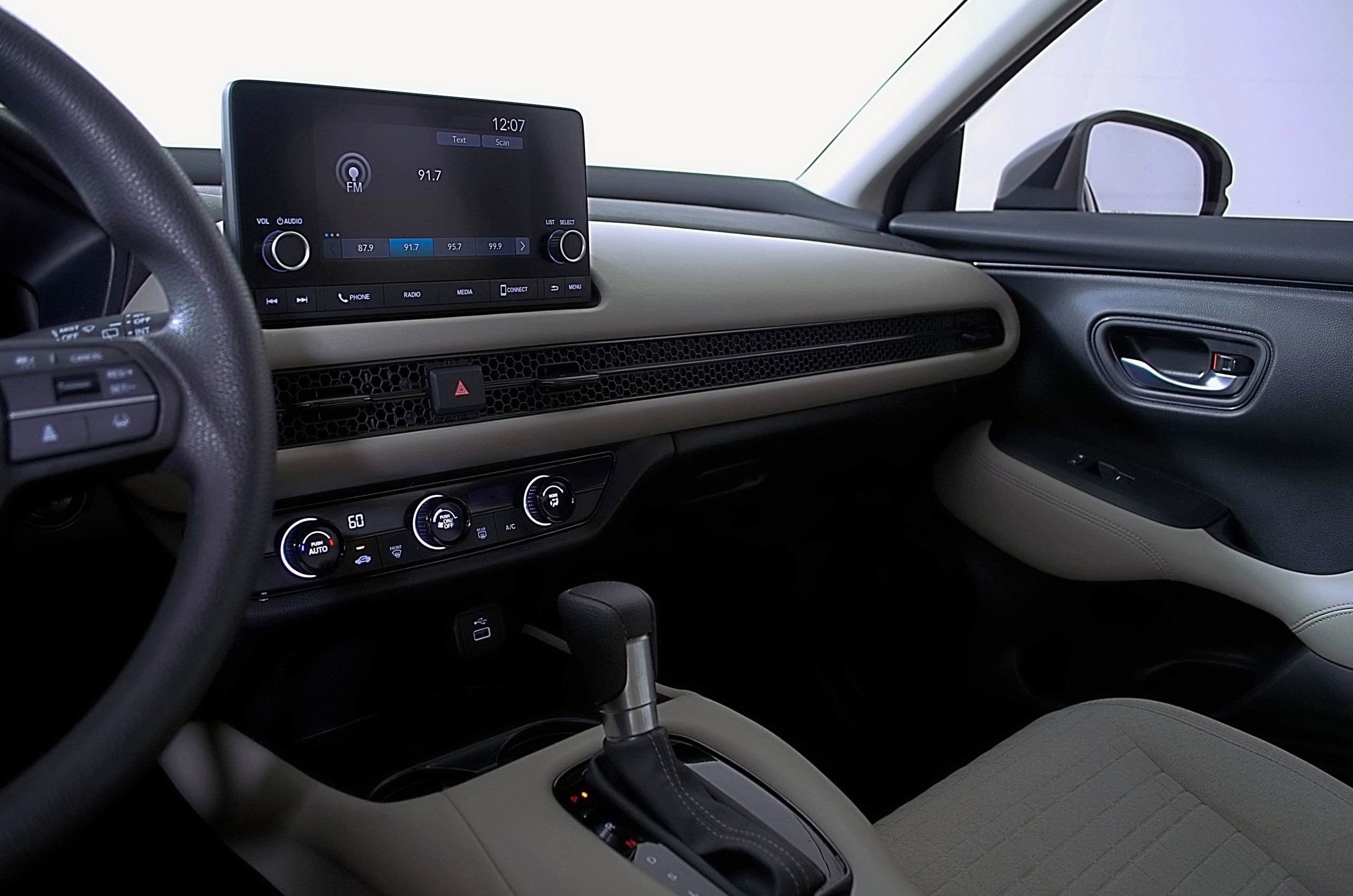 Used 2025 Honda HR-V LX image 26