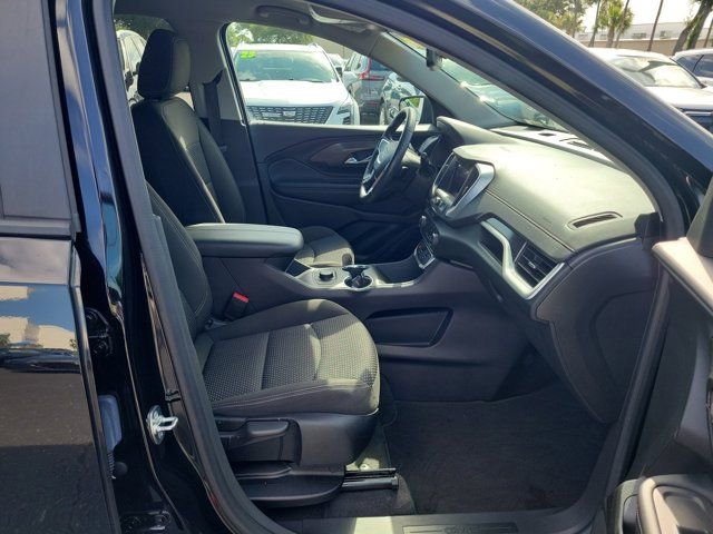 Used 2024 GMC Terrain SLE FWD image 8