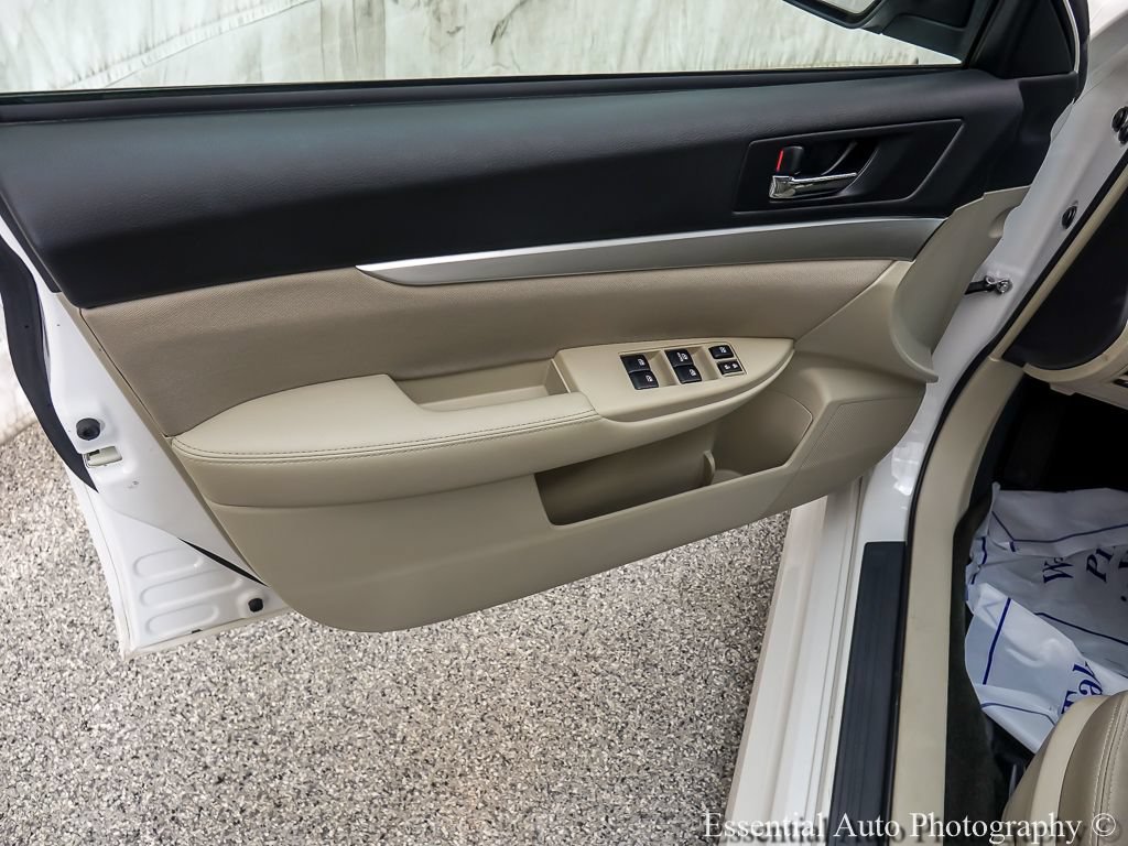 Used 2013 Subaru Legacy 2.5i Premium w/ All-Weather Pkg AWD/4WD image 17