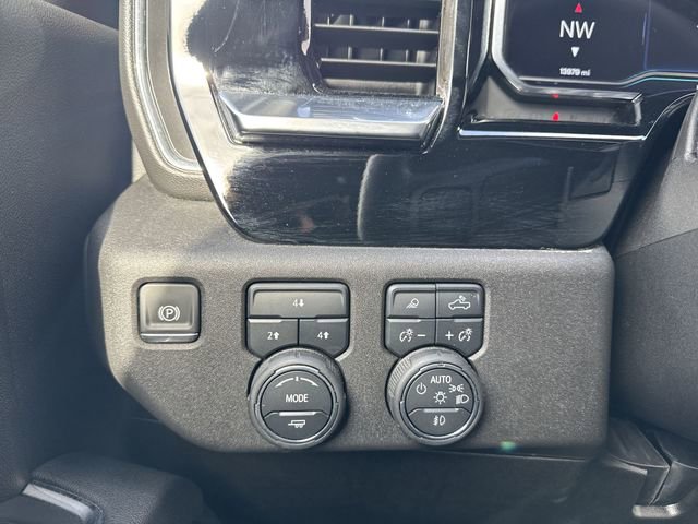 Used 2025 Chevrolet Silverado 2500 LT w/ Safety Package image 18