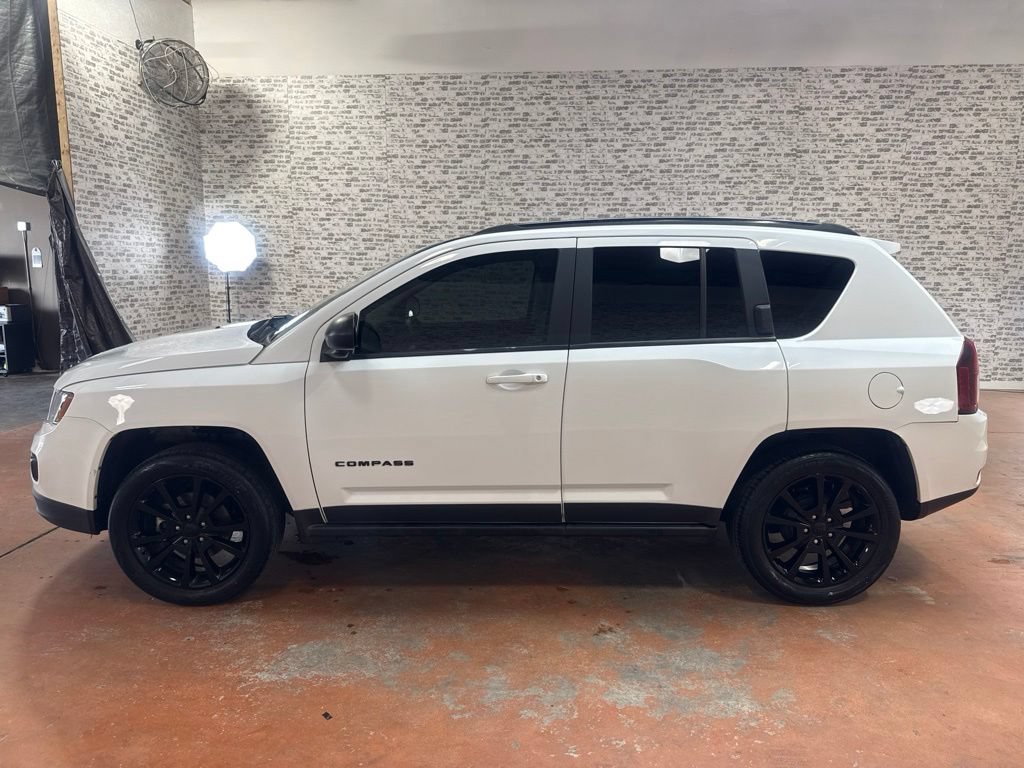 Used 2015 Jeep Compass Sport w/ Power Value Group FWD image 4