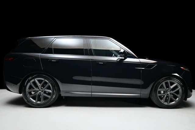 Used 2025 Land Rover Range Rover Sport SE AWD/4WD image 25