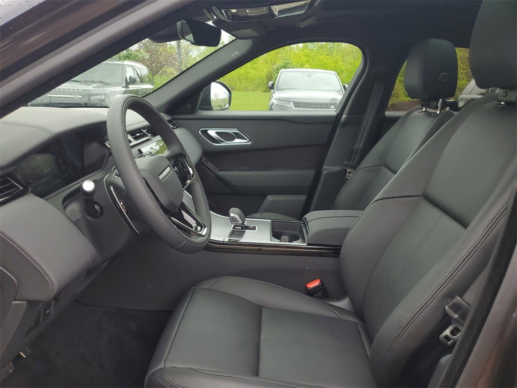 New 2026 Land Rover Range Rover Velar Dynamic SE image 7