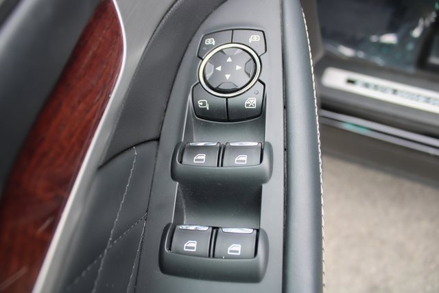 Used 2017 Ford Explorer Platinum image 11