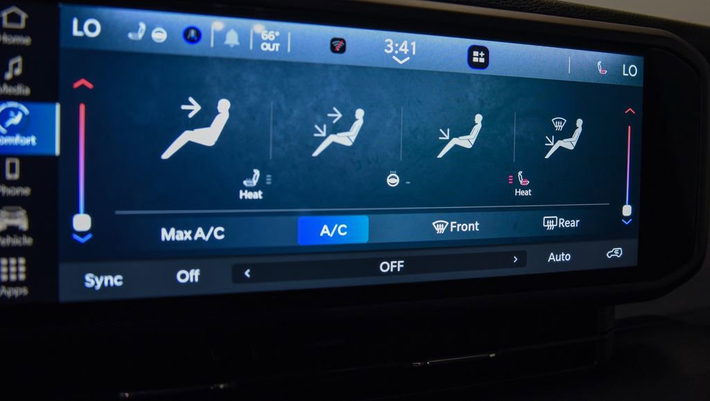 Used 2024 Jeep Wrangler Unlimited AWD/4WD image 25