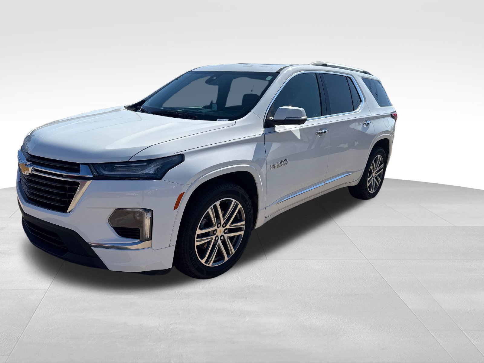 Used 2023 Chevrolet Traverse High Country w/ LPO, Floor Liner Package AWD/4WD image 15