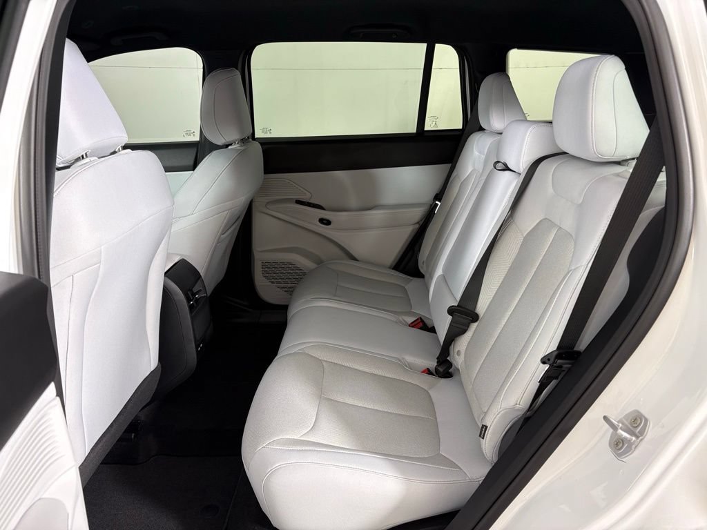 New 2026 Jeep Cherokee Laredo AWD/4WD image 36
