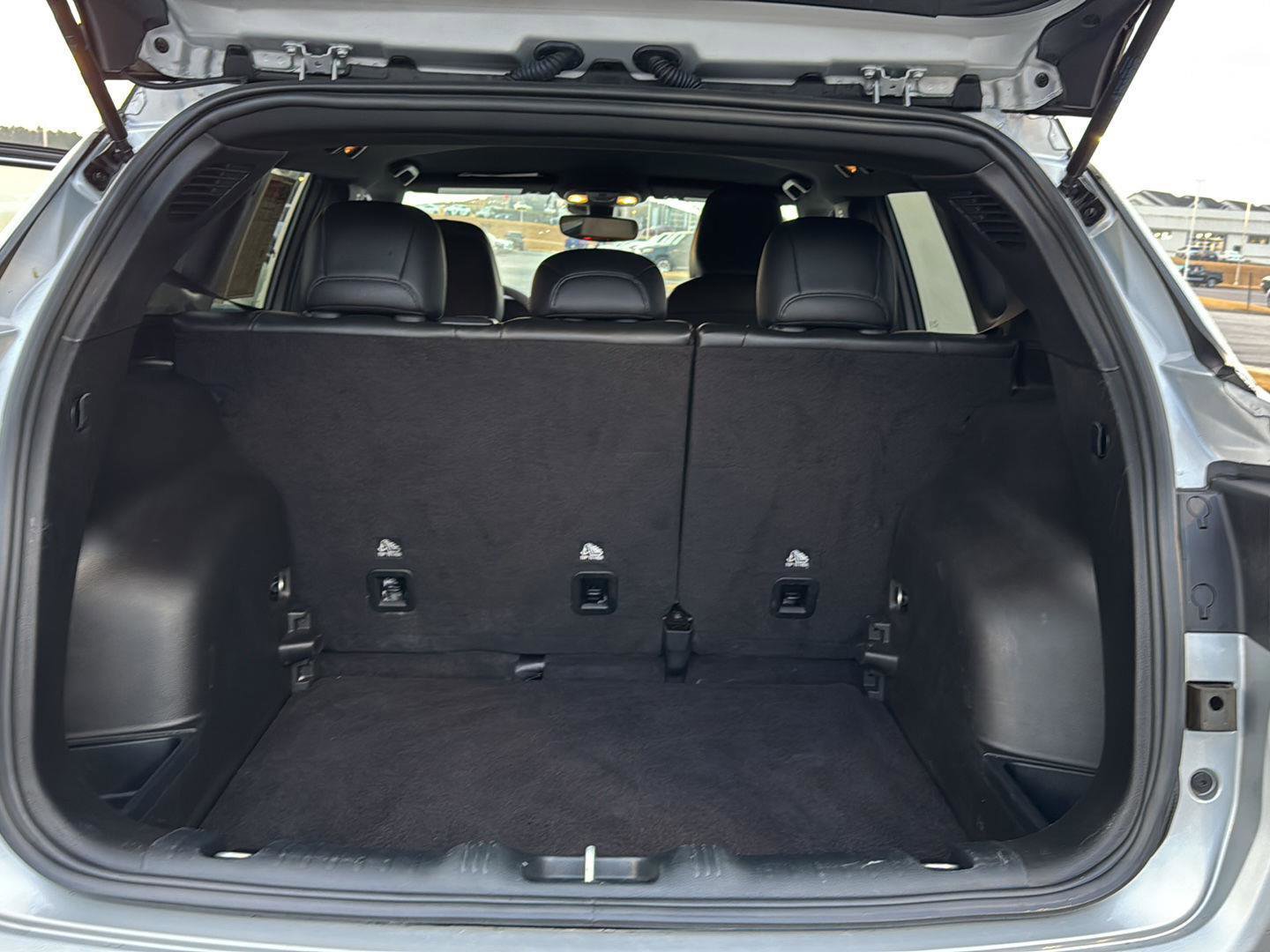 Used 2024 Jeep Compass Limited image 29