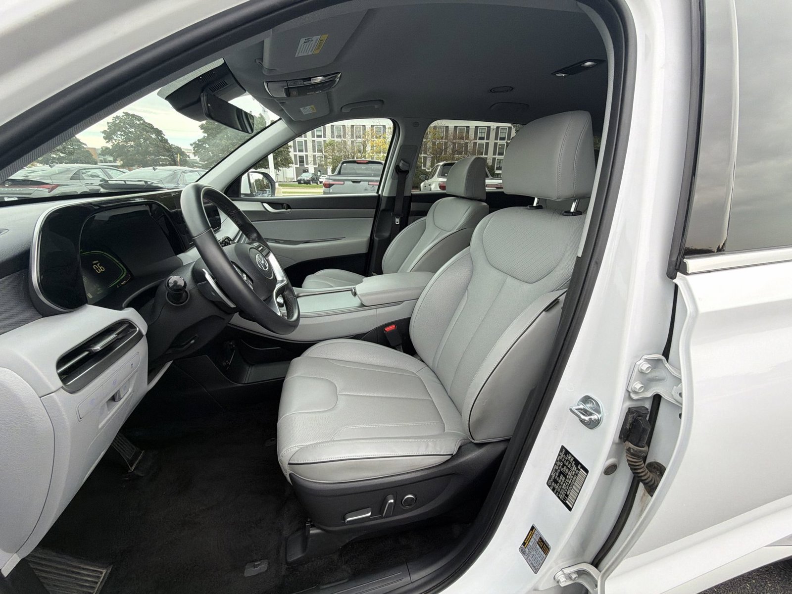 Used 2025 Hyundai Palisade SEL AWD/4WD image 13