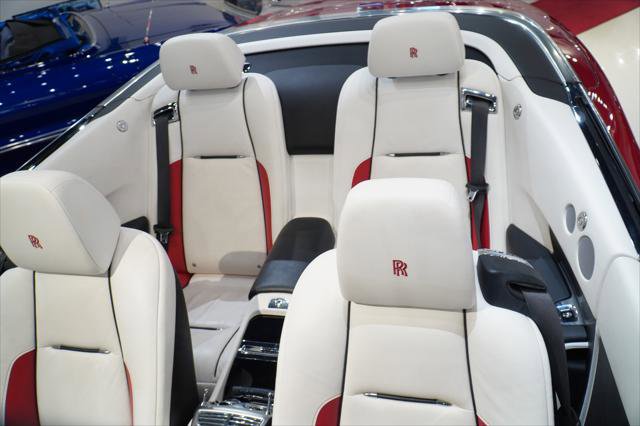 Used 2017 Rolls-Royce Dawn Standard image 27