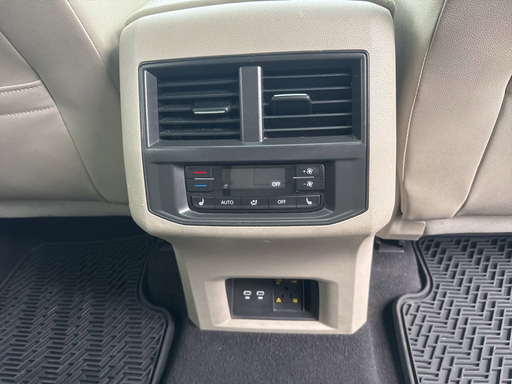 Used 2021 Volkswagen Atlas SEL Premium image 27