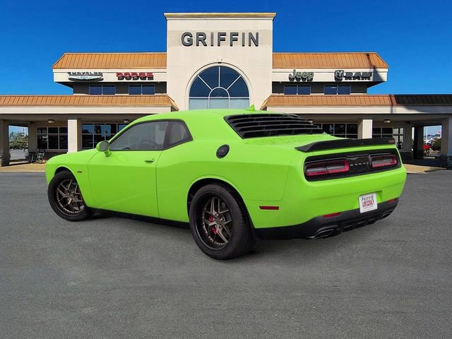 Used 2023 Dodge Challenger R/T w/ Plus Package RWD image 9