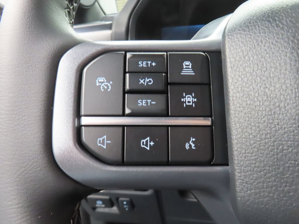 Used 2025 Ford F150 Lariat AWD/4WD image 59