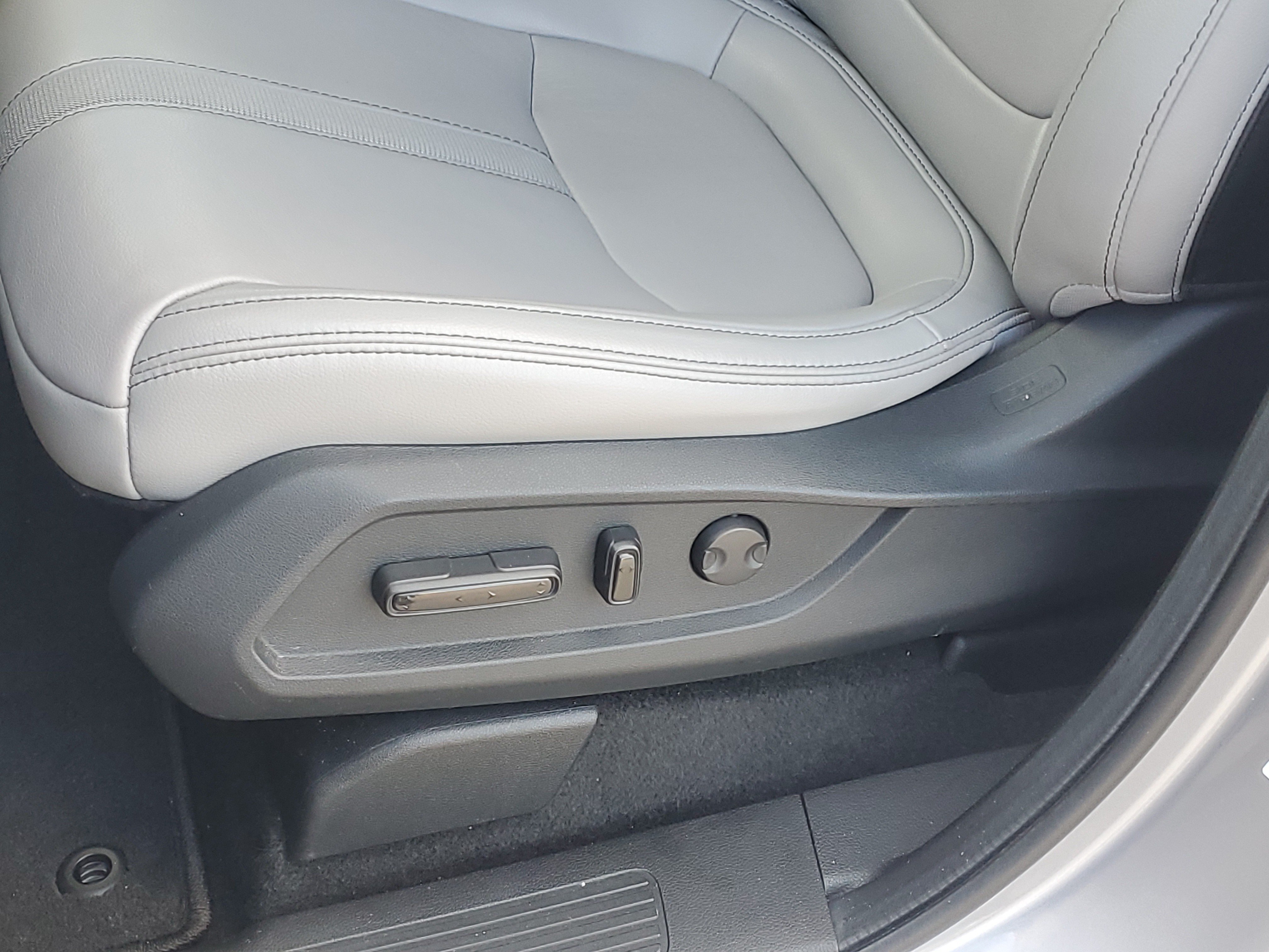 Used 2024 Honda Pilot Touring image 22