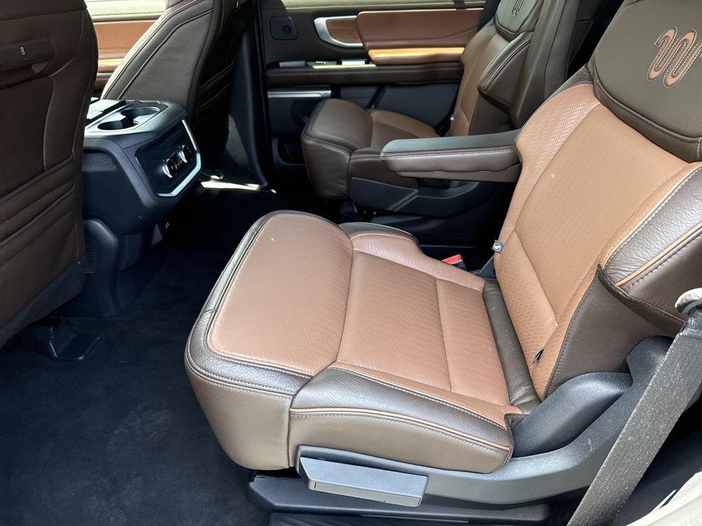 Used 2025 Ford Expedition King Ranch AWD/4WD image 20