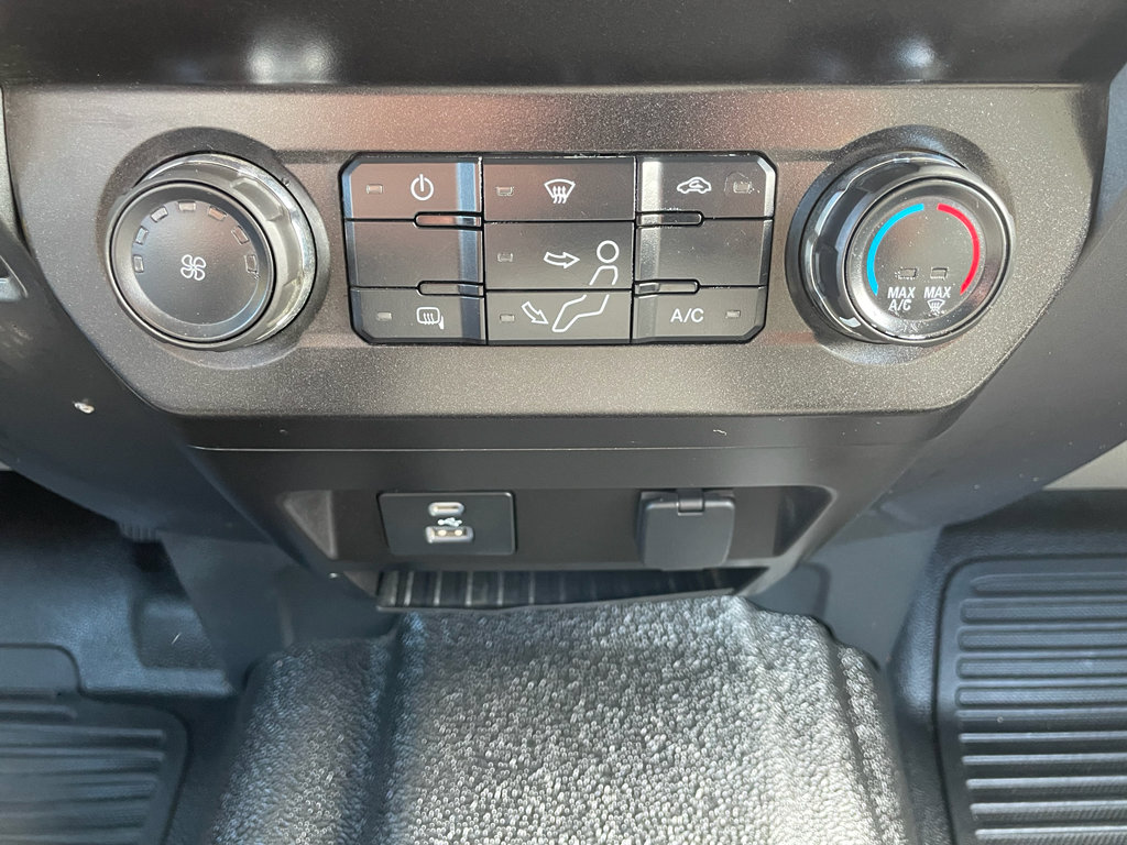 Used 2022 Ford F350 XLT w/ XLT Value Package image 29