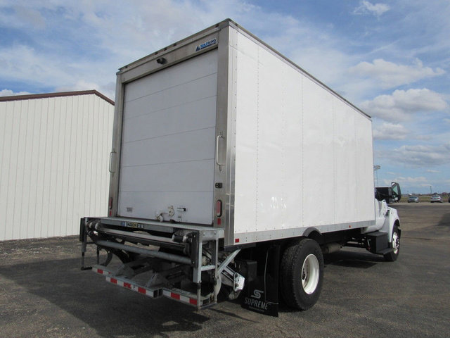 Used 2022 Ford F650 2WD Regular Cab Super Duty image 2