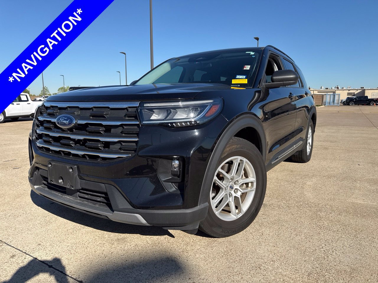 Used 2025 Ford Explorer Active w/ Active Comfort Package RWD image 1