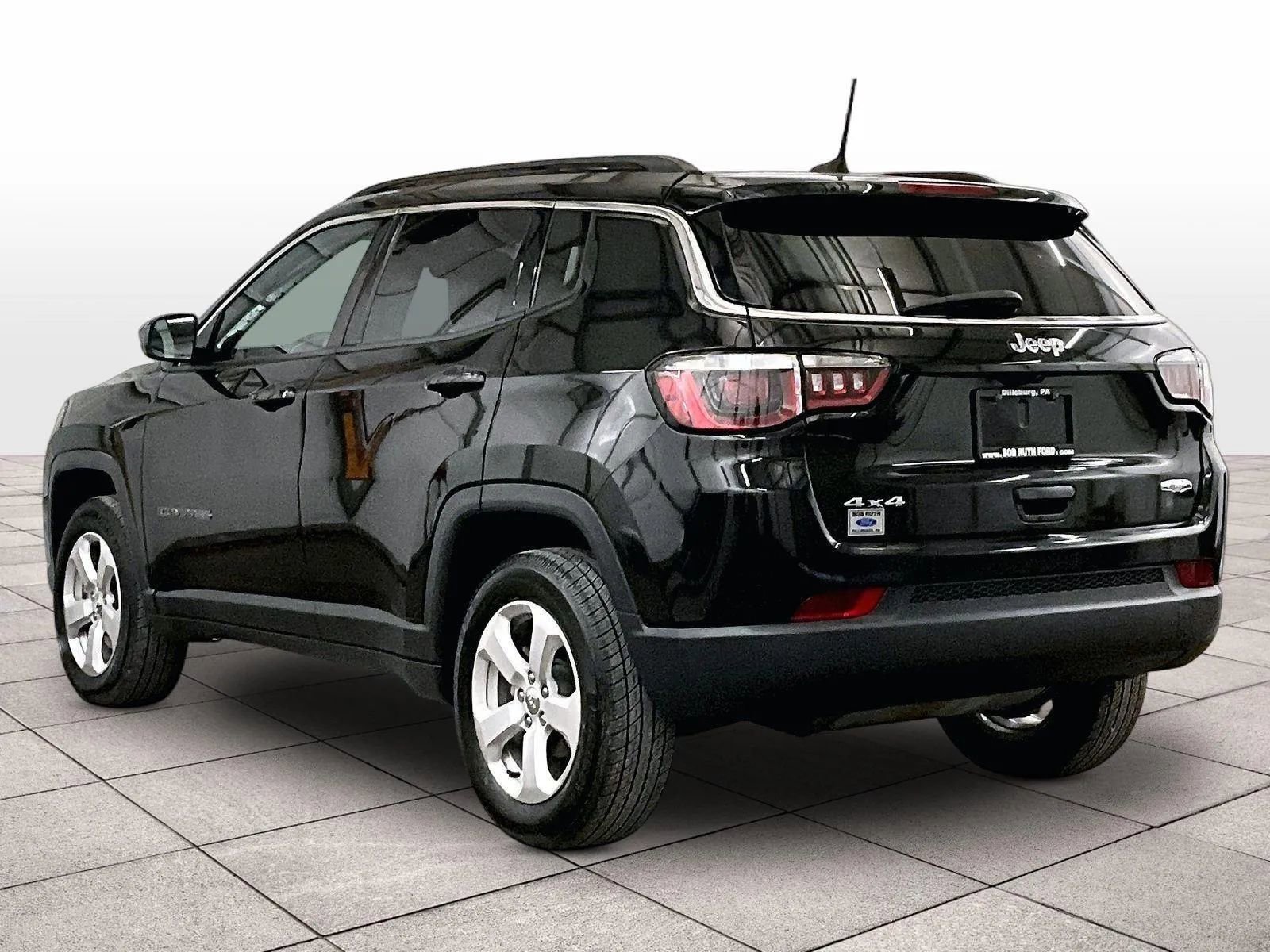 Used 2020 Jeep Compass Latitude image 10