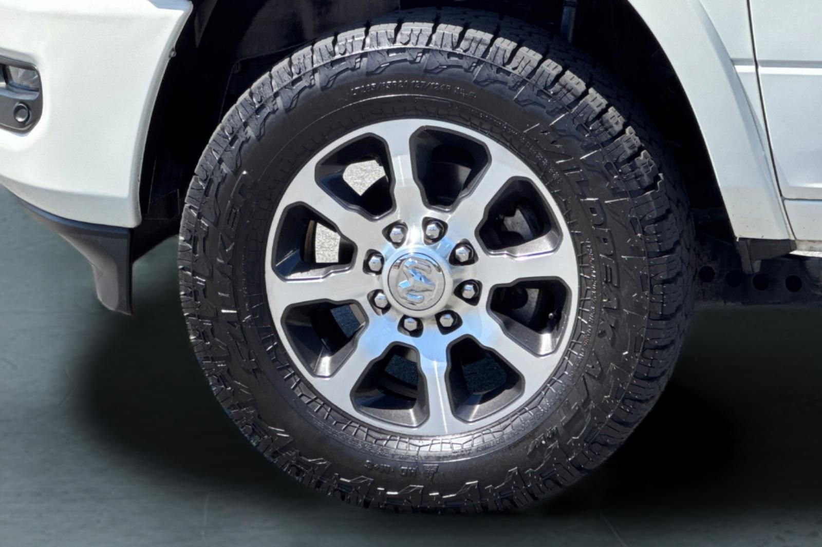 Used 2024 RAM 2500 Limited w/ Safety Group AWD/4WD image 31
