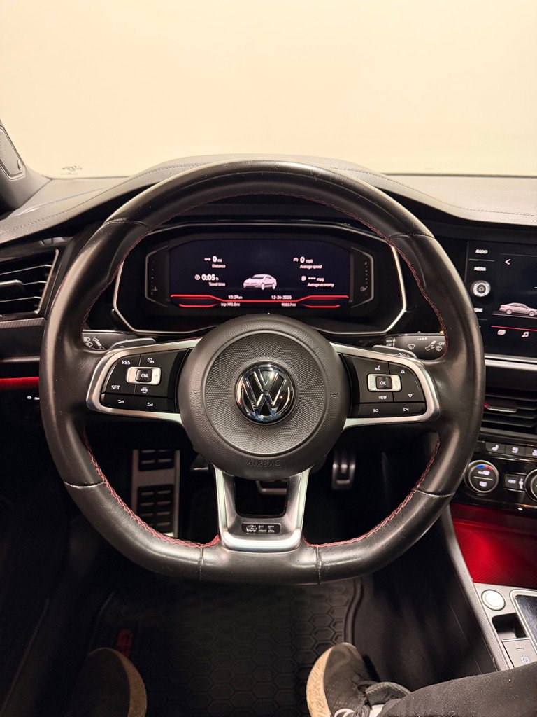 Used 2019 Volkswagen Jetta GLI image 16
