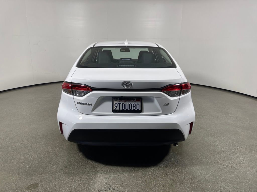 Certified 2025 Toyota Corolla LE image 4
