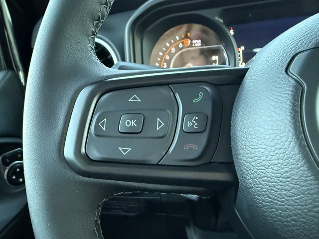 New 2025 Jeep Gladiator Sport image 15