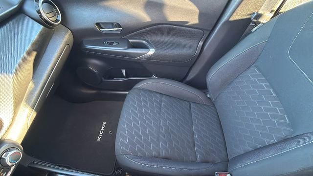 Used 2024 Nissan Kicks SV image 12