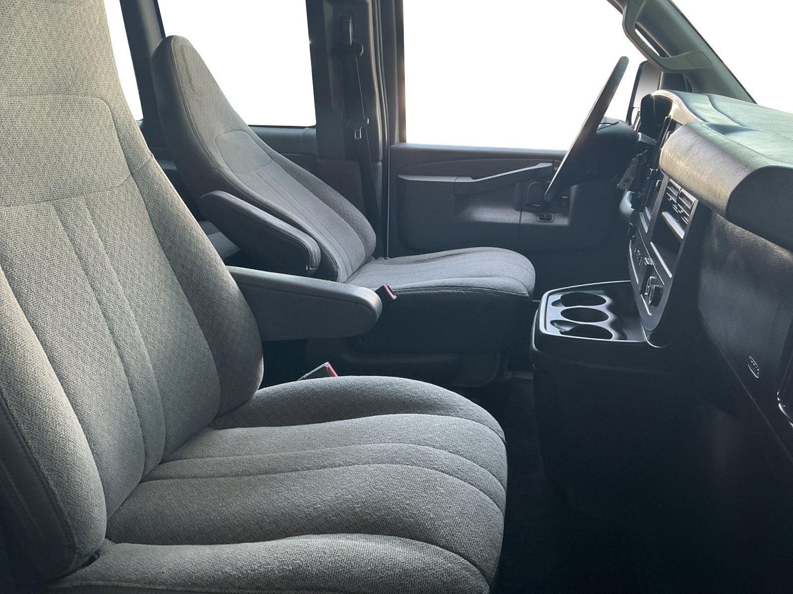 Used 2017 Chevrolet Express 3500 LT w/ LT Preferred Equipment Group RWD image 15