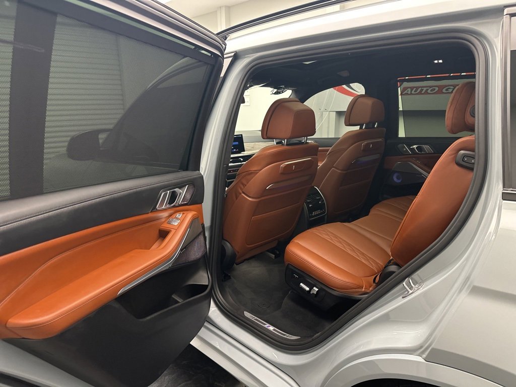 Used 2023 BMW X7 M60i w/ Executive Package image 6