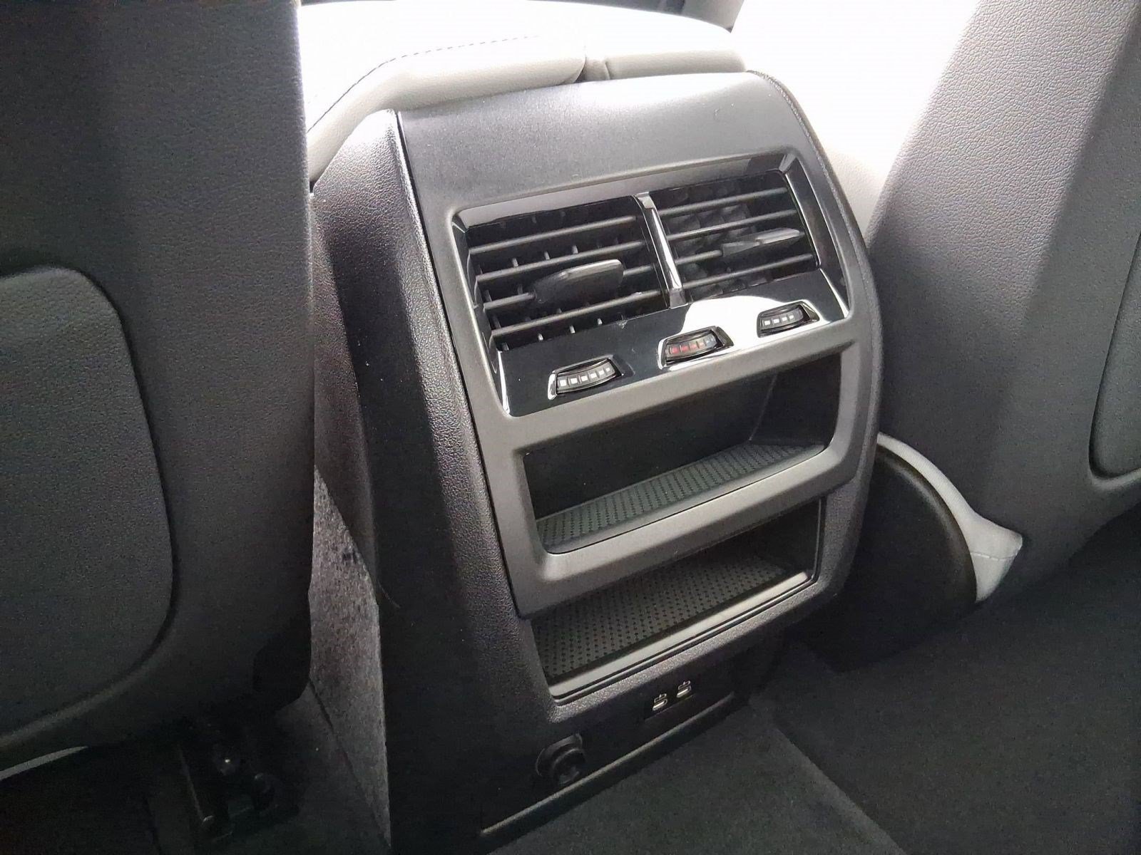 Used 2026 BMW X5 xDrive40i w/ Premium Package AWD/4WD image 30