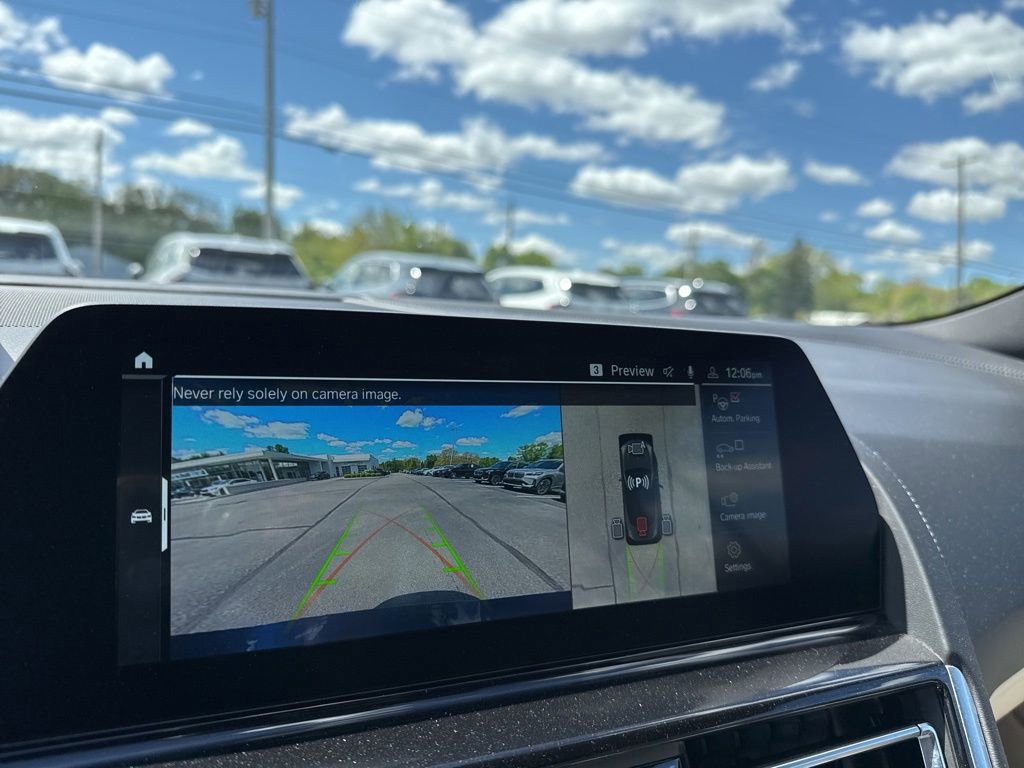 Used 2022 BMW 840i xDrive Convertible AWD/4WD image 17