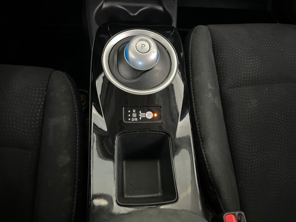 Used 2017 Nissan Leaf SV image 75