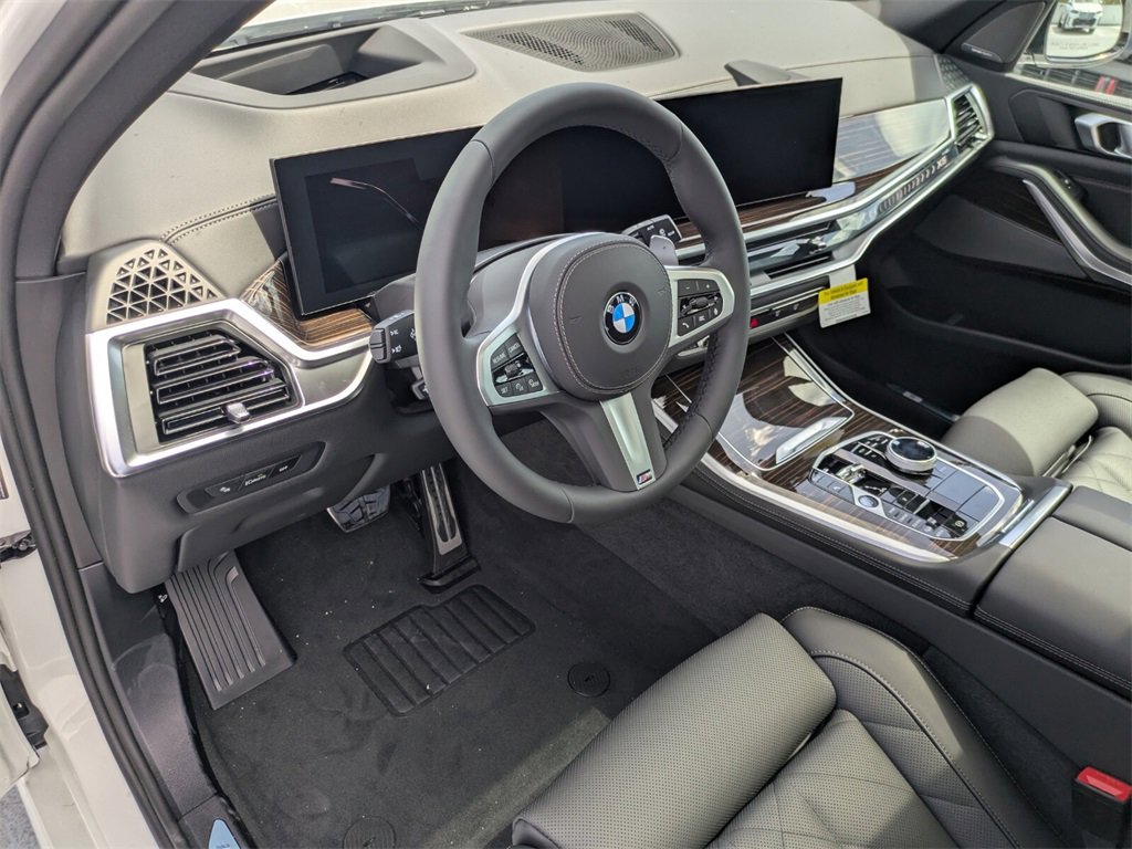 New 2026 BMW X5 xDrive40i w/ Executive Package image 12