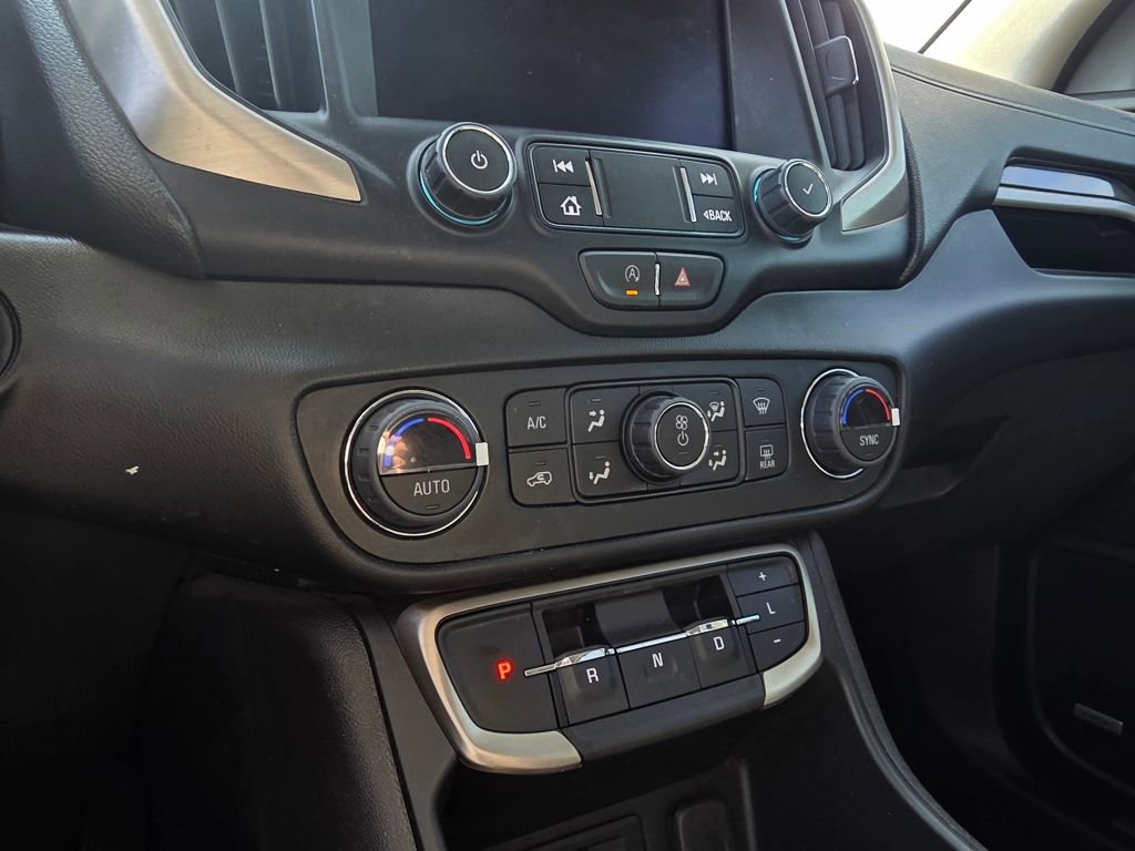 Used 2022 GMC Terrain Denali image 17
